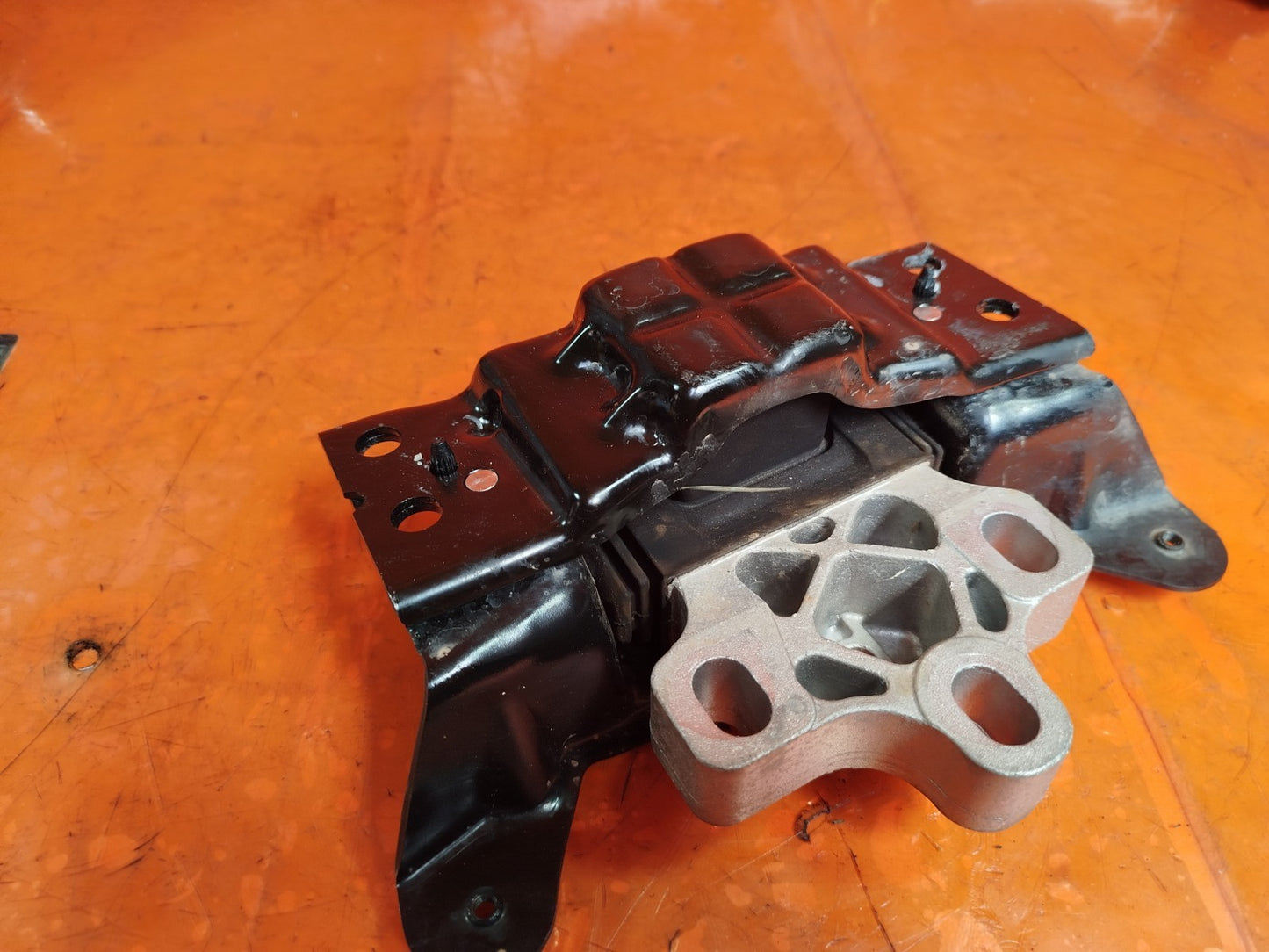 ebay-src:https://i.ebayimg.com/00/s/mtiwmfgxnjaw/z/3nqaaeswoujobcjk/$_57.jpg