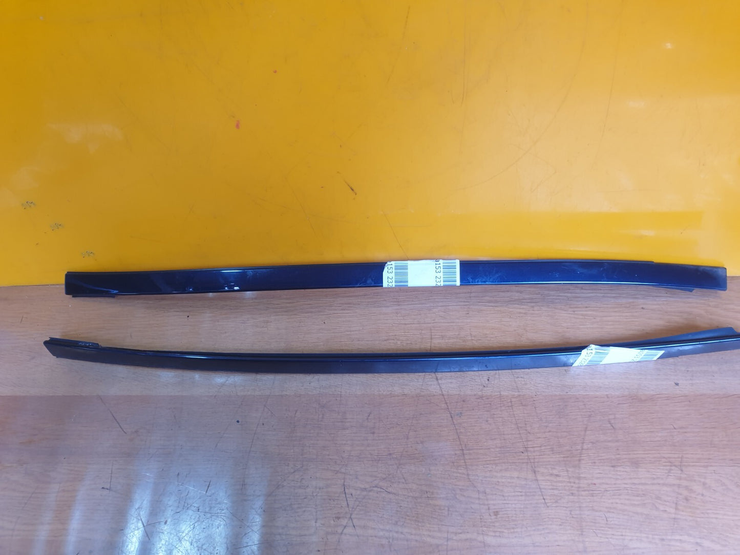 ✅2014 BMW 5 SERIES F11 4.4P WINDSCREEN MOULDING TRIM PAIR 7362463 7362464 A153 - Image 3