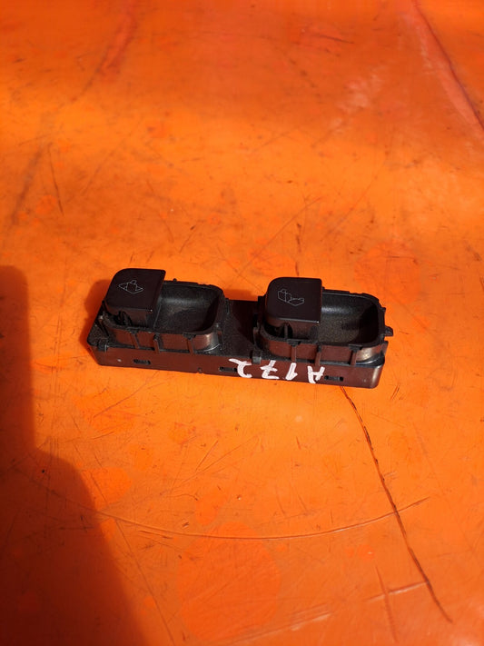 ✅2022 TESLA MODEL Y REAR SEAT SWITCH 1493286-00-B + WARRANTY A172 - Image 2