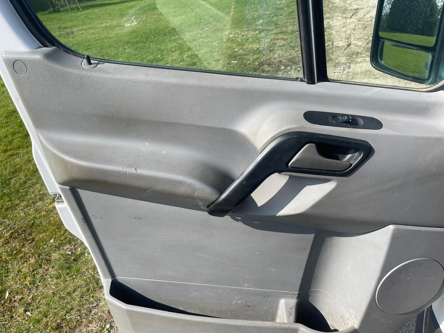 ✅VW CRAFTER CR35 2.0 DIESEL 2015 FRONT LEFT DOOR BARE WHITE Warranty A275 - Image 12