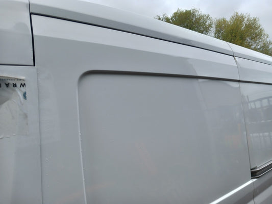 2023 Maxus Deliver 9 Left Side Sliding Bare Door White Warranty A425 - Image 2