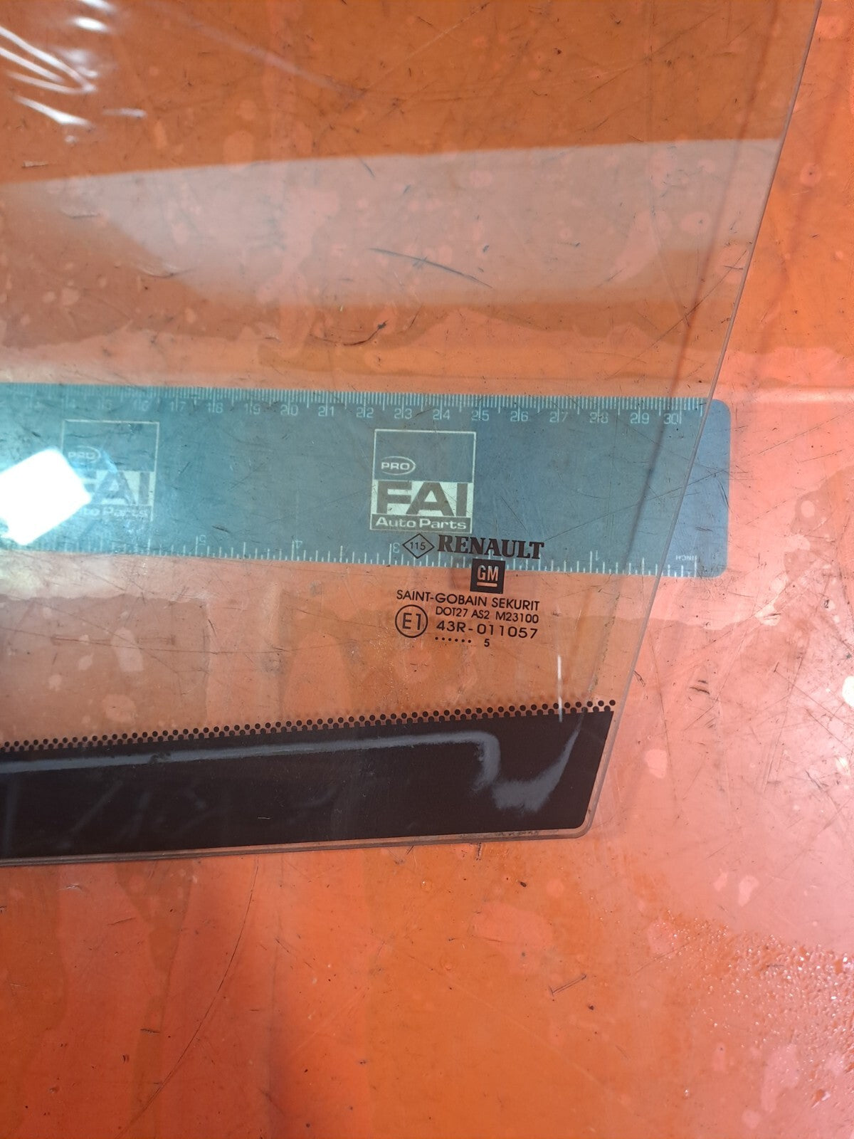 ✅RENAULT TRAFIC MK3 Sl27 1.6 DIESEL 2015 FRONT LEFT DOOR QUARTER WINDOW GLASS - Image 7