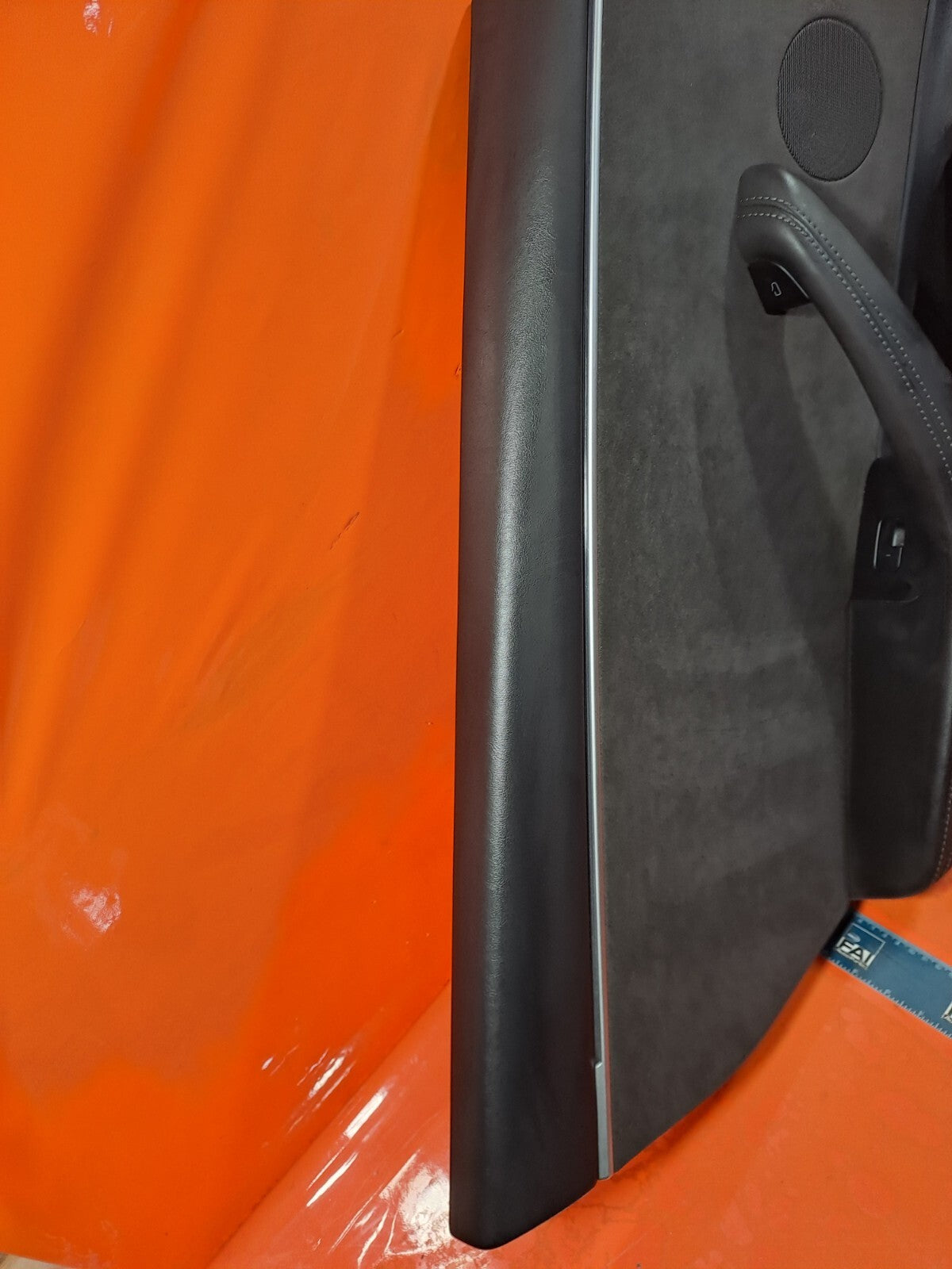 TESLA MODEL 3 LONG 2024 REAR LEFT DOOR CARD 1079742-00-C 1776472-10-B Warranty - Image 2
