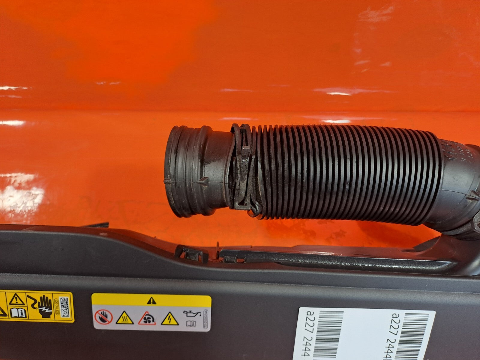 Cupra Leon VZ2 2023 1.4 Petrol AIR INTAKE DUCT PIPE 5Q0129217B 5Q0129618E A227 - Image 6