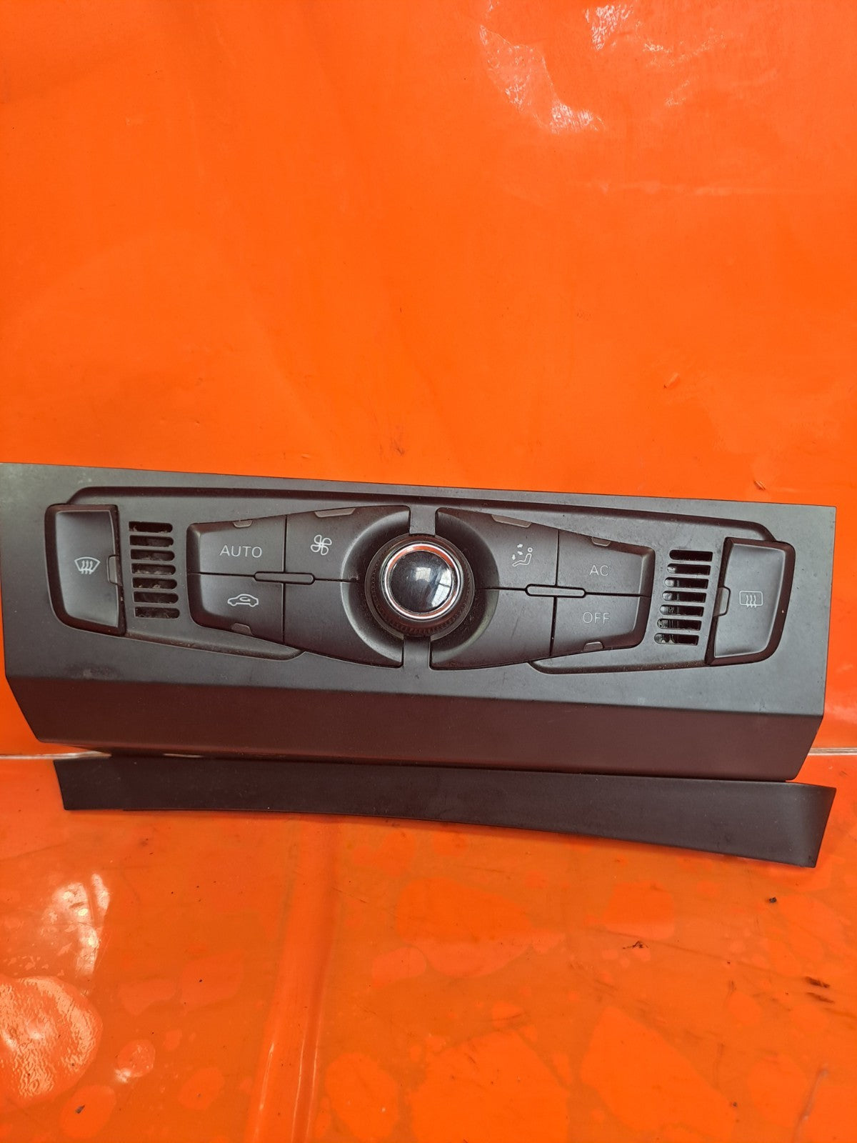 ✅Audi Q5 S Line 2012 2.0 Diesel CLIMATE CONTROL PANEL 8T2820043AD Warranty A291 - Image 3