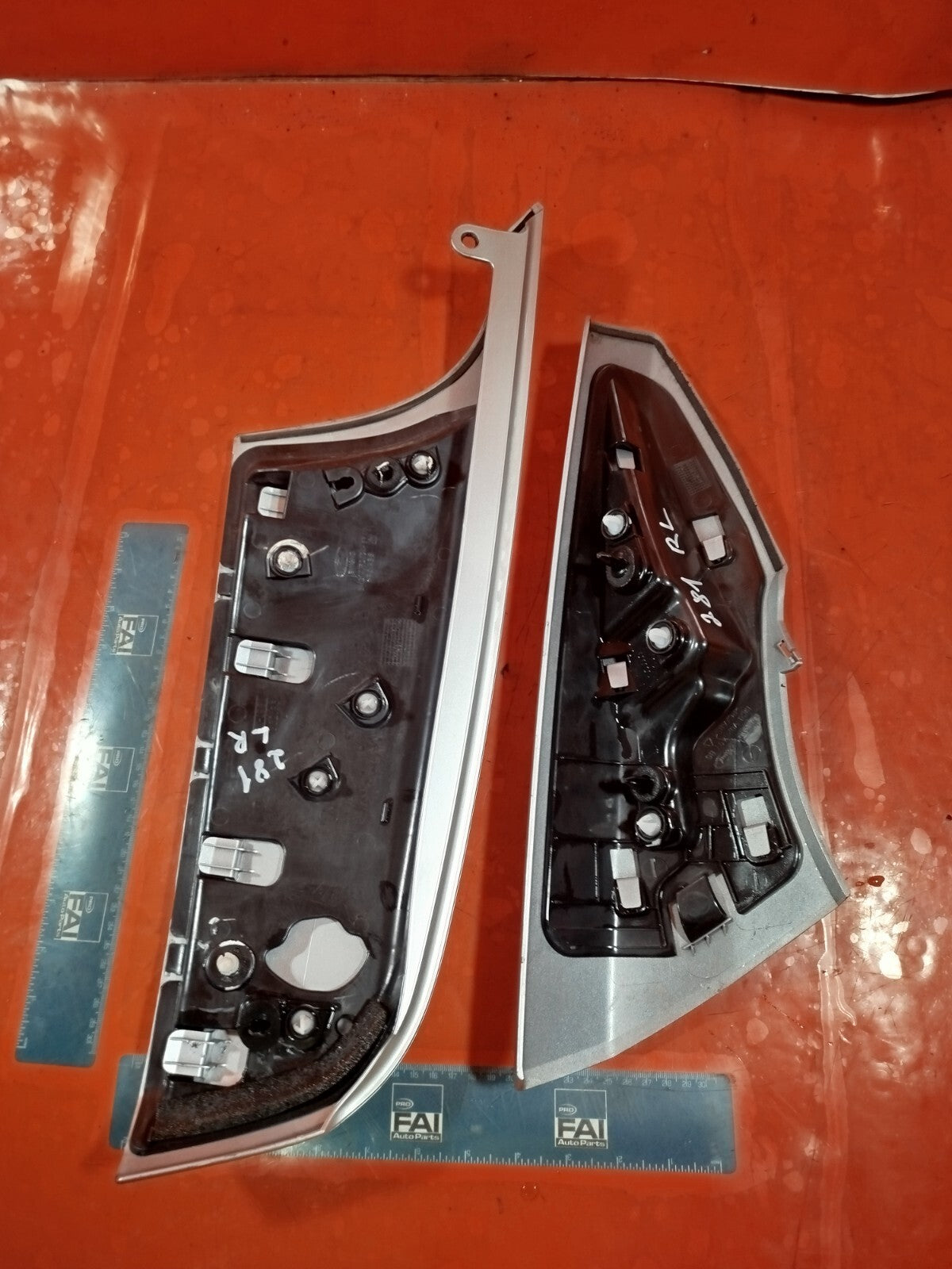 ✅Ford Transit Custom 2.0 D 2019 FRONT BODY PILLAR FINISH TRIM&REAR LEFT QUARTER - Image 12