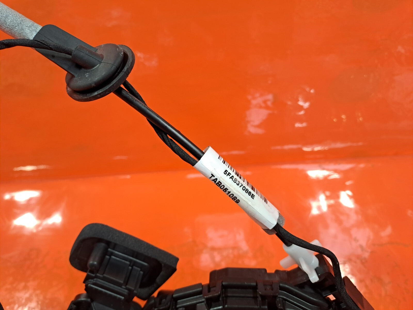 Cupra Leon VZ2 2023 1.4 Petrol FRONT RIGHT DOOR LOCK MECHANISM C6D-5TC837016D - Image 7