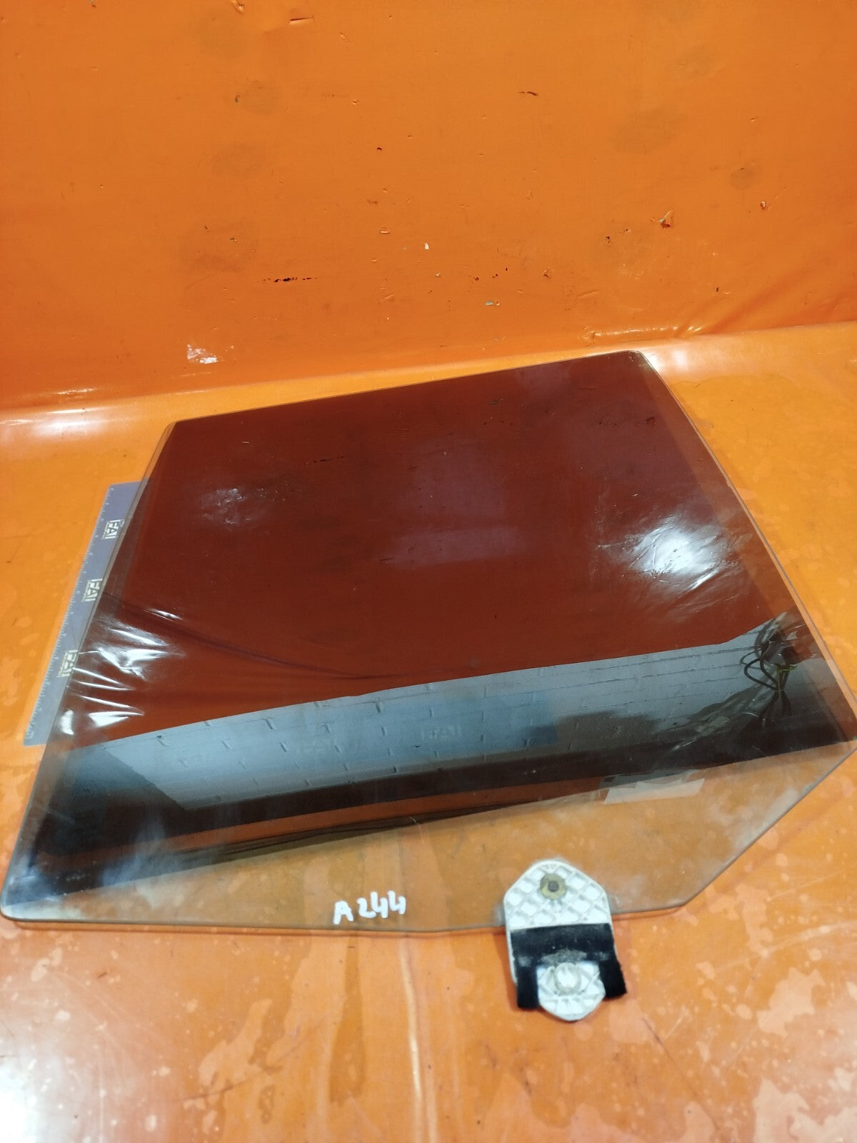 ✅2010 LAND ROVER DISCOVERY 4 L319 REAR LEFT DOOR GLASS 5H22-21422-BA + WARRANTY - Image 2