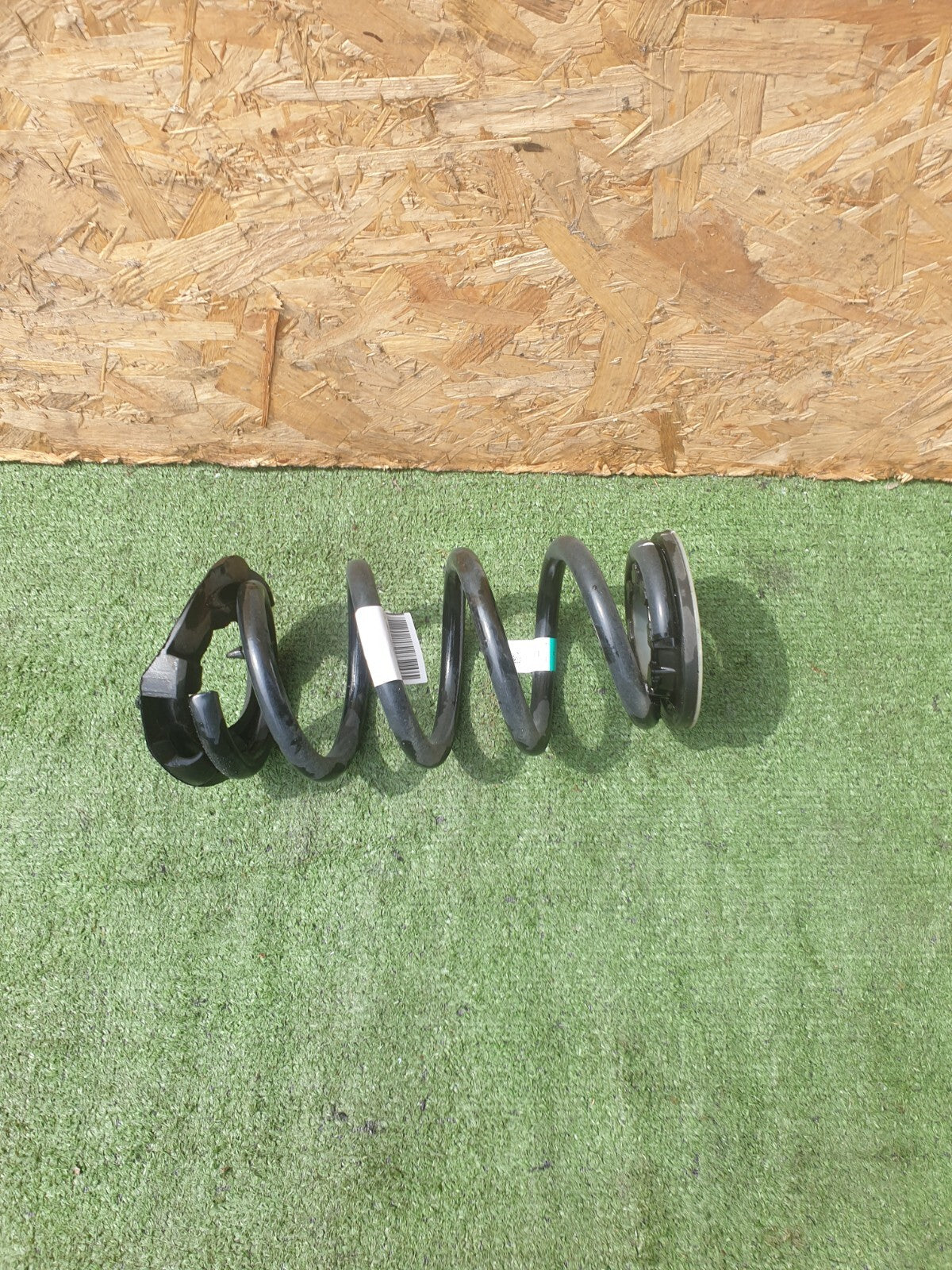 ✅2022 TESLA MODEL Y REAR LEFT/RIGHT SIDE COIL SPRING 1188474-00-B +WARRANTY A172 - Image 1