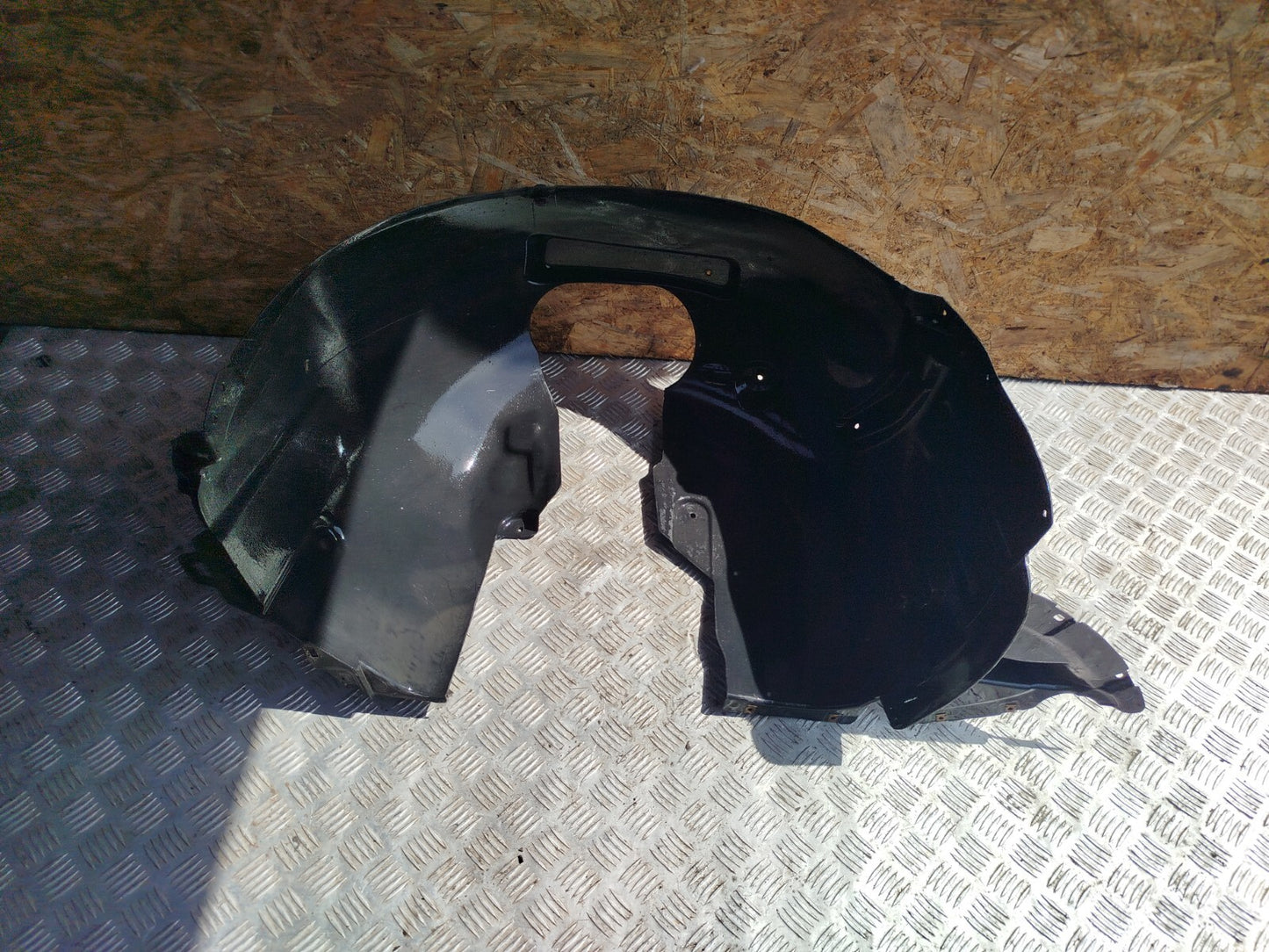 ✅Audi A3 E-Tron 2015 1.4 Petrol FRONT RIGHT WHEEL ARCH LINER 8V0821172 Warranty - Image 11