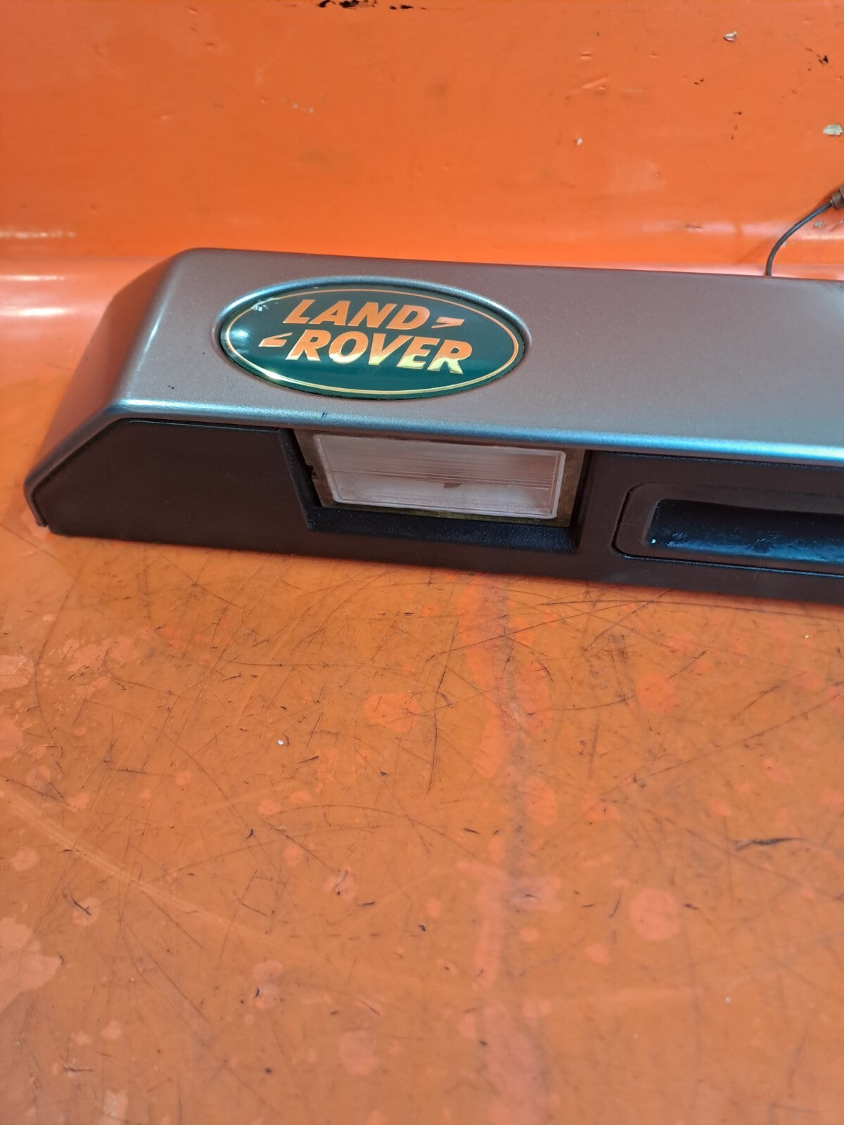 ✅2010 LAND ROVER DISCOVERY 4 L319 TAILGATE HANDLE LICENSE LIGHT AH22-431E76-BA - Image 4