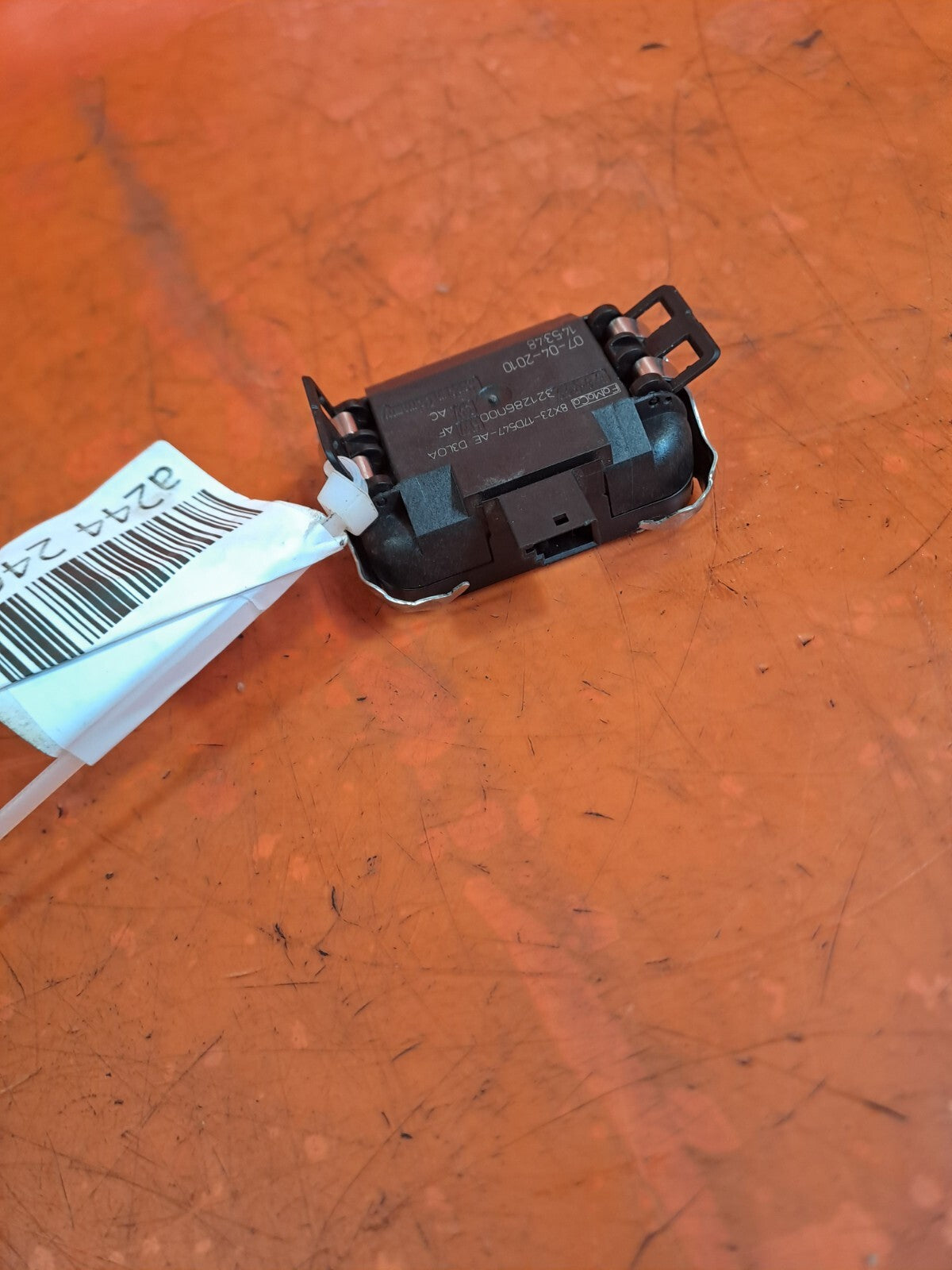 ✅2010 LAND ROVER DISCOVERY 4 L319 FRONT WINDSCREEN RAIN SENSOR 8X23-17D547-AE - Image 5