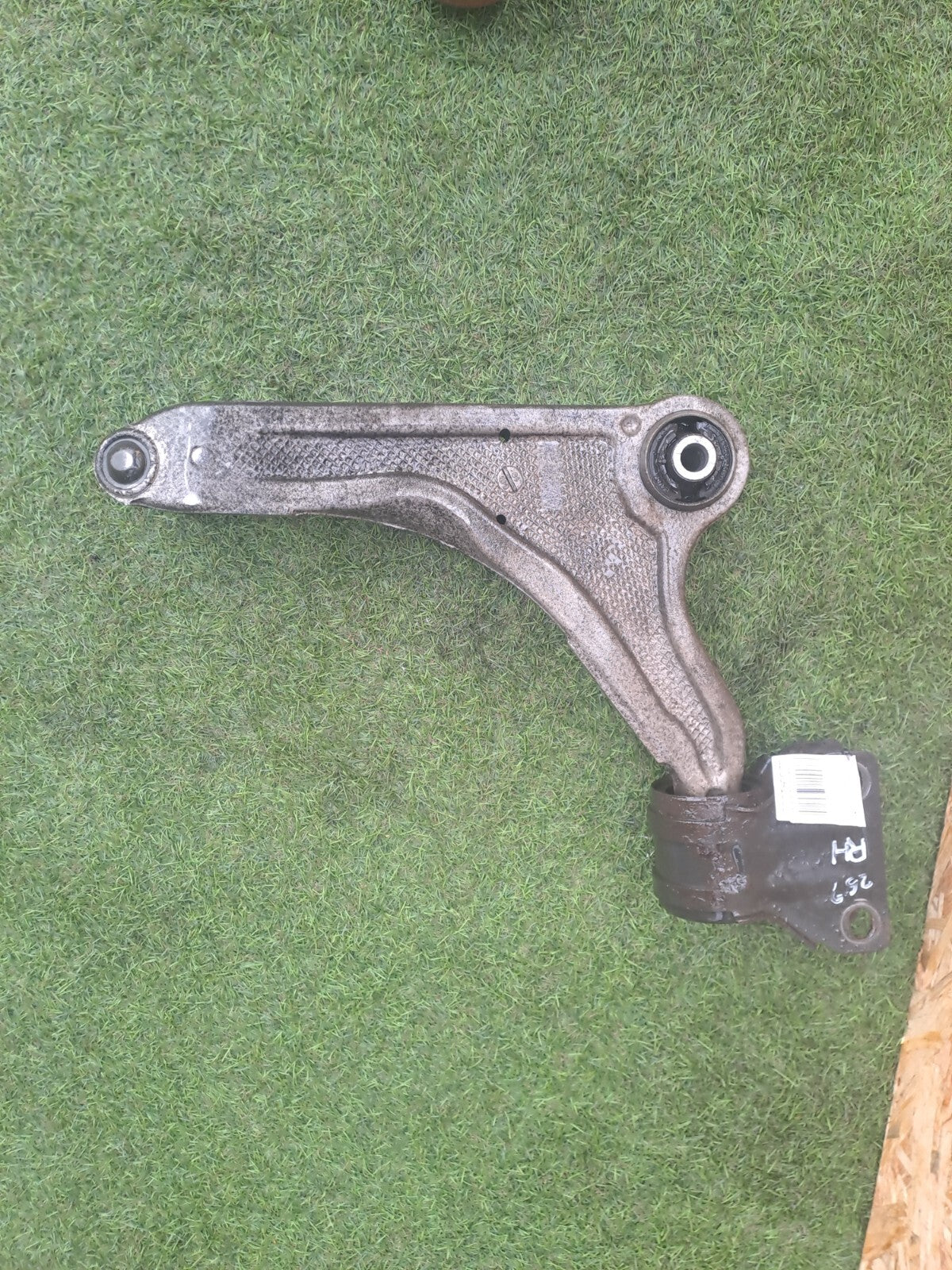 ✅Ford Mondeo Titanium 2016 2.0 Diesel FRONT RIGHT LOWER CONTROL ARM WISHBONE - Image 8