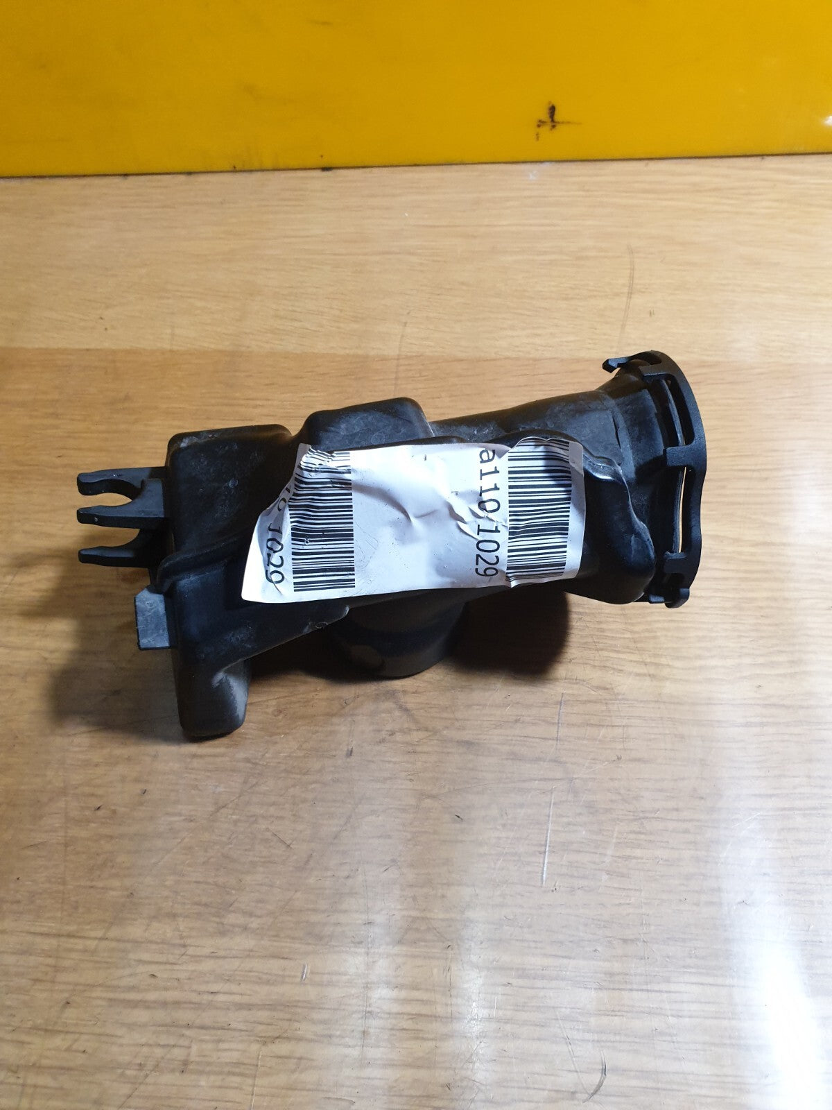 ✅SKODA FABIA MONTE CARLO 1.0 PETROL 2018 TURBO AIR INTAKE ELBOW PIPE 04C129656L - Image 5