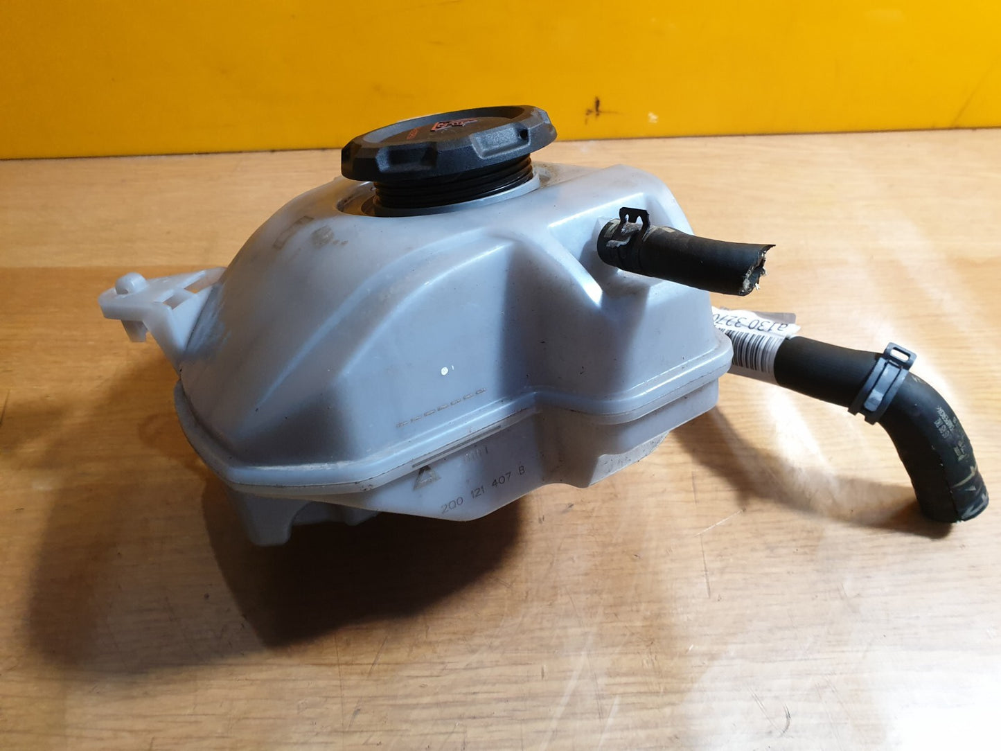 ✅AUDI A1 SPORTBACK 1.0 PETROL 2019 COOLANT BOTTLE EXPANSION TANK 2Q0121407B A130 - Image 3