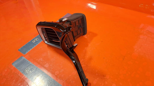KIA XCEED 1.5 PETROL 2021 FRONT RIGHT DASHBOARD AIR VENT 97480-J7BA0 Warranty - Image 2