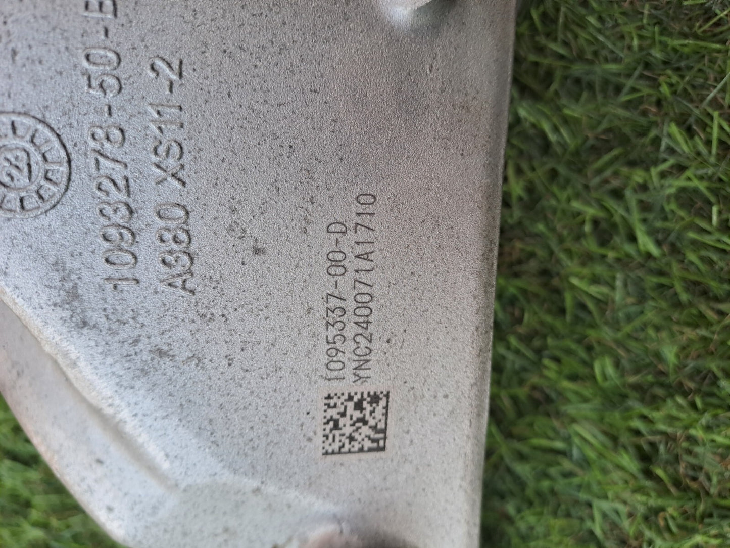 2024 TESLA MODEL 3 LONG ENGINE MOUNTING BRACKET LEFT 1093278-50-B +WARRANTY A207 - Image 9