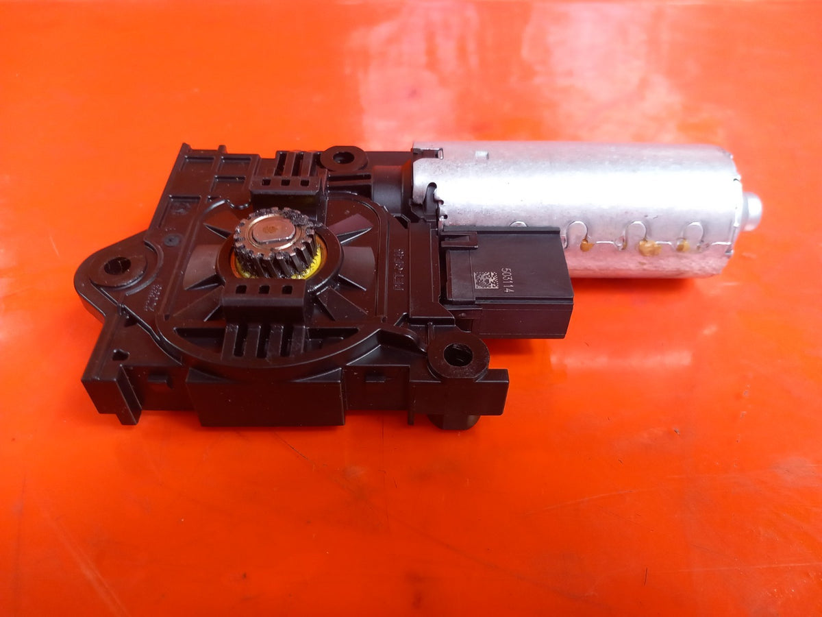 ebay-src:https://i.ebayimg.com/00/s/mtiwmfgxnjaw/z/a18aaeswoi5qcf79/$_57.jpg