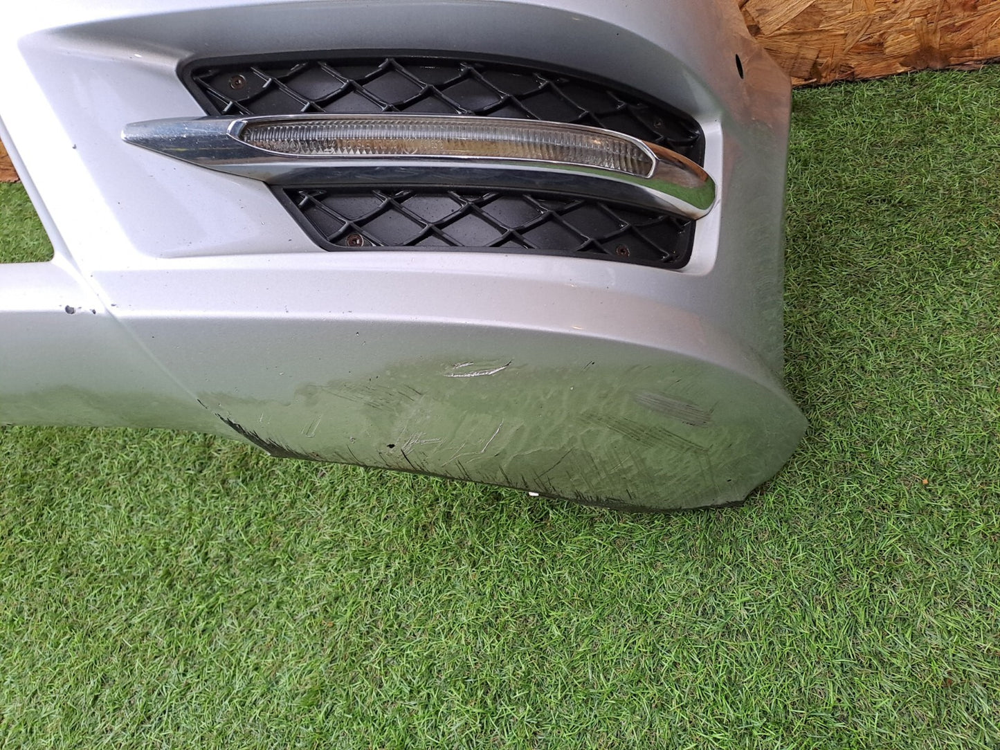 MERCEDES W204 C220 AMG SPORT 2.1 DIESEL 2012 FRONT BUMPER SILVER Warranty A238 - Image 11