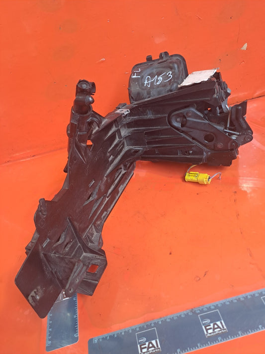 ✅2014 BMW 5 SERIES F11 4.4P FRONT LEFT HEADLIGHT BRACKET & BONNET LOCK 7200793 - Image 1