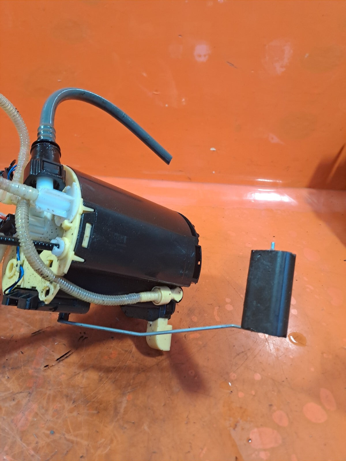 ✅2011 LAND ROVER DISCOVERY 4 L319 3.0D FUEL PUMP SENDER UNIT AH22-9039-BD A239 - Image 8