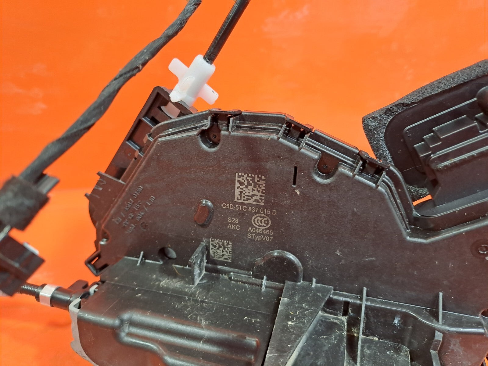Cupra Leon VZ2 2023 1.4 Petrol FRONT LEFT DOOR LOCK MECHANISM C5D-5TC837015D - Image 8