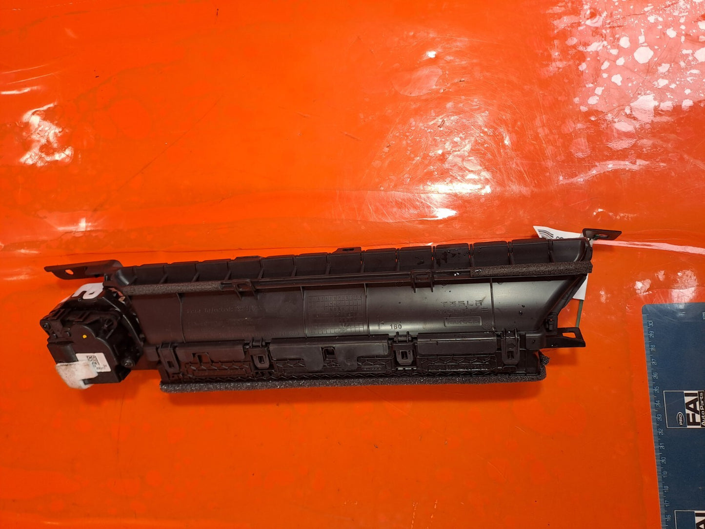 ✅2020 TESLA MODEL 3 RIGHT DRIVER SIDE DASHBOARD INNER AIR VENT 1111599-00-B - Image 8