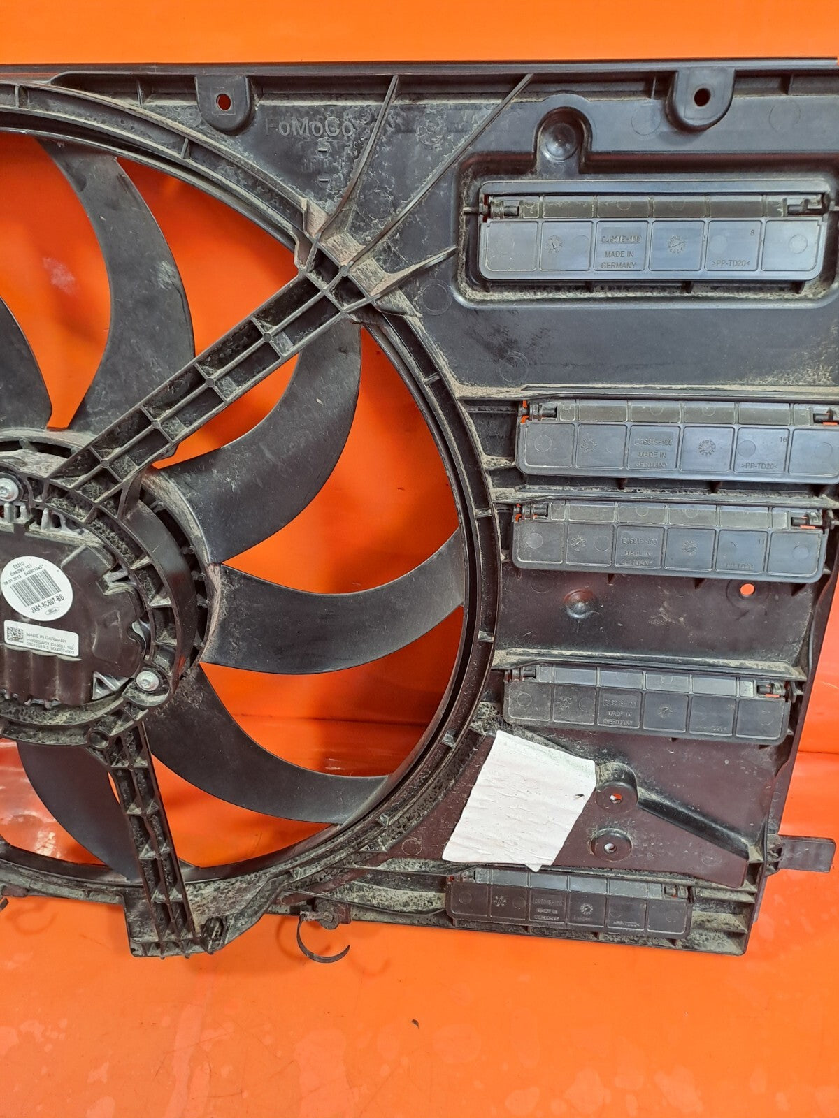 ✅Ford Focus (C 51) 2018 1.5 Diesel ENGINE COOLING RADIATOR FAN JX61-8C607-BB - Image 12
