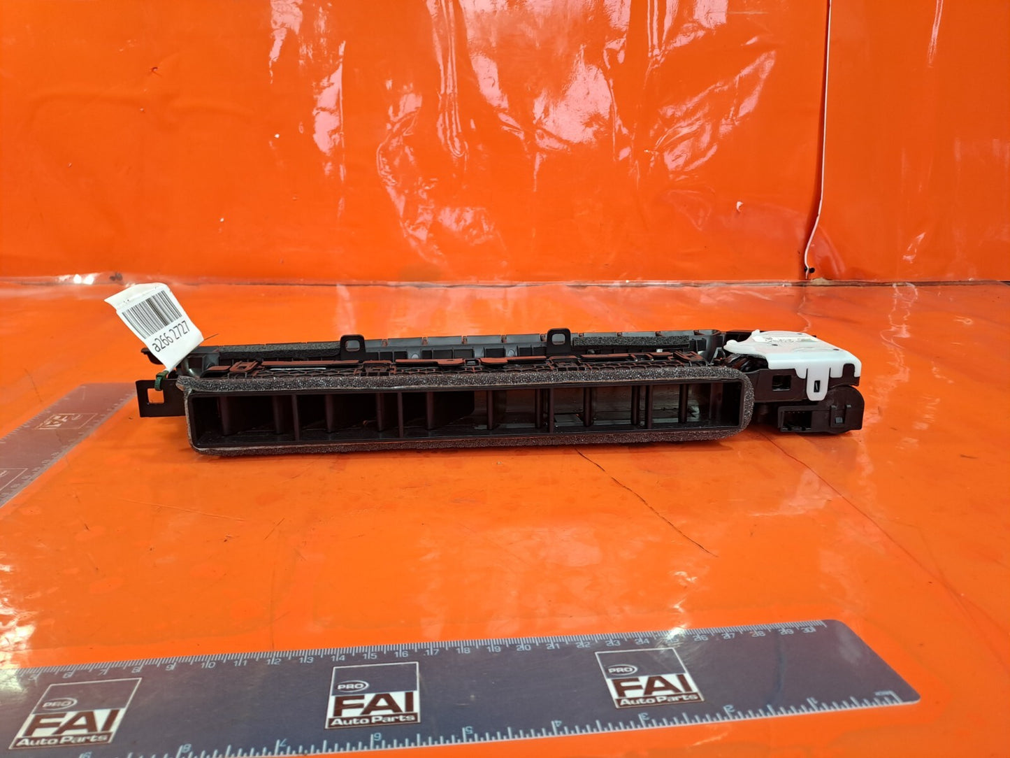 ✅2020 TESLA MODEL 3 LEFT PASSENGER SIDE DASHBOARD INNER AIR VENT 1111596-00-B - Image 6