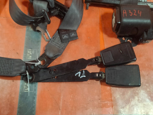 ✅2003 VOLVO FL FRONT SEAT BELTS PAIR 3953177 + WARRANTY A324 - Image 2
