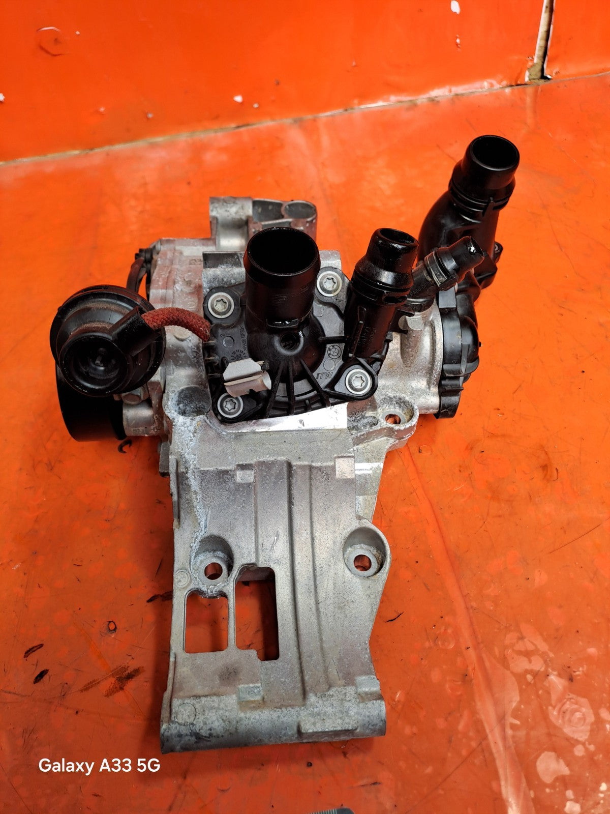 ✅BMW 220D M Sport F44 2 Series 2023 2.0 Diesel COOLANT WATER PUMP HOUSING A293 - Image 10