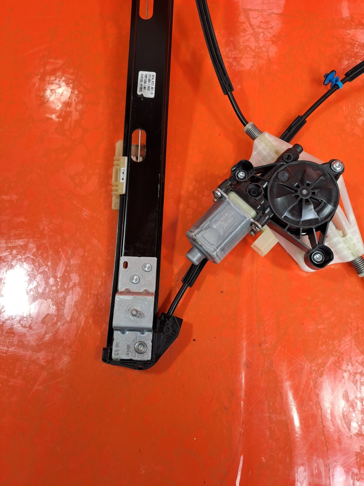 Cupra Leon VZ2 2023 1.4 Petrol Front Left Window Regulator 5FA837461D 5Q0959801C - Image 5