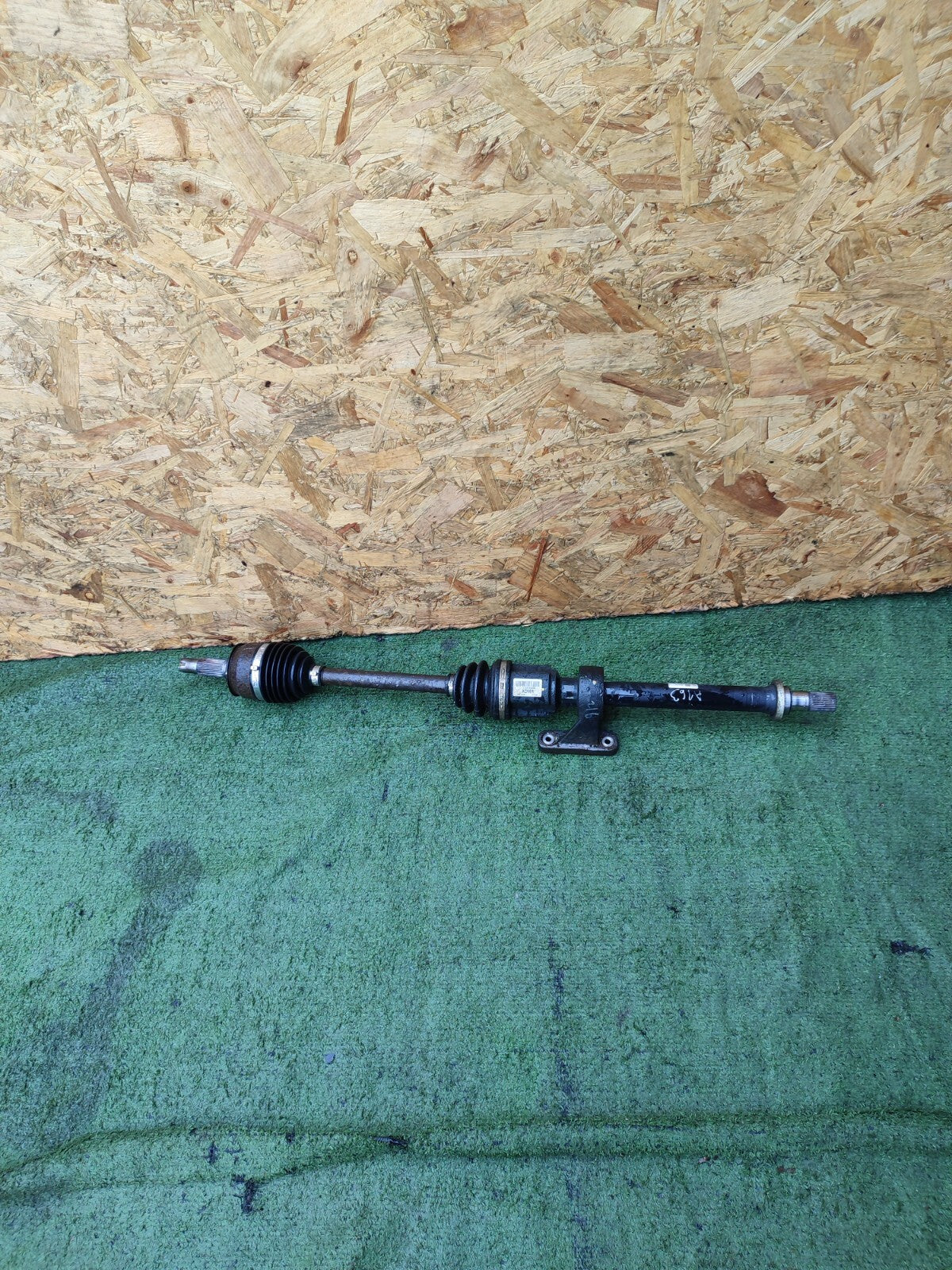 ✅2016 SSANGYONG TIVOLI XLV 1.6XDi FRONT RIGHT MANUAL DRIVESHAFT 41320-35200 A163 - Image 1