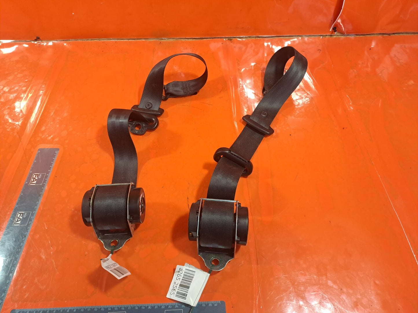 ✅2010 LAND ROVER DISCOVERY 4 L319 3rd ROW SEAT BELTS PAIR + WARRANTY A265 - Image 2