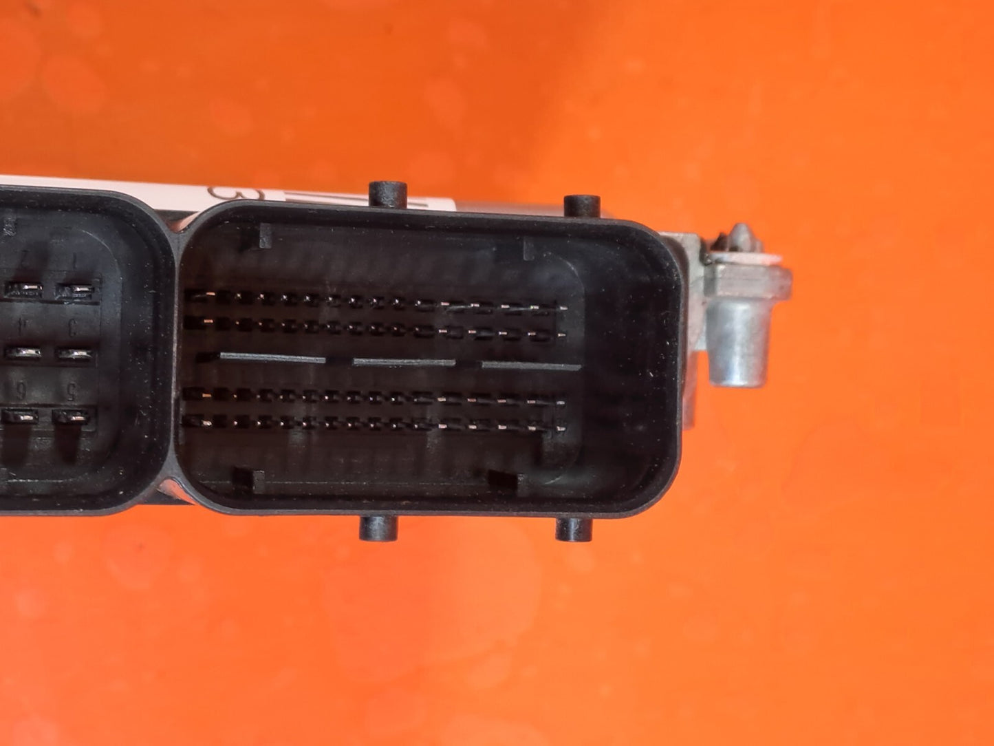 VW TAIGO LIFE 1.0 PETROL 2023 ENGINE CONTROL MODULE 05C907394D Warranty A219 - Image 4