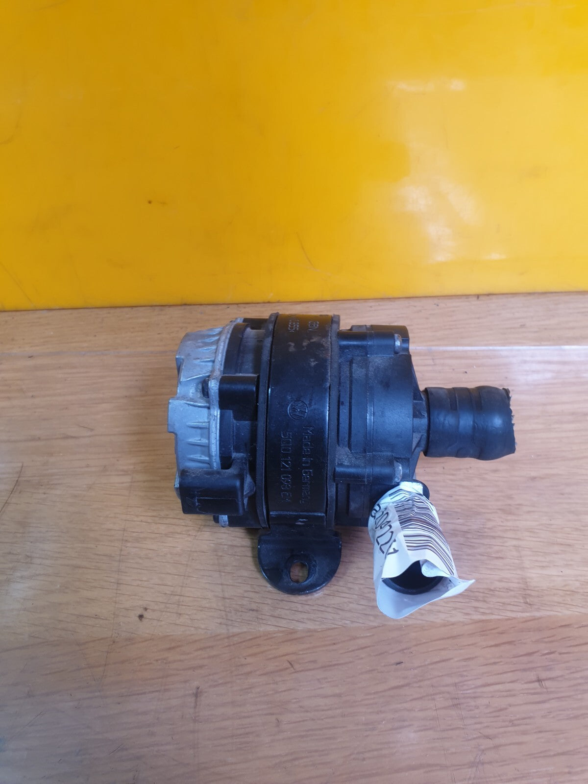 AUDI A3 E-TRON 1.4 PETROL 2015 AUXILIARY WATER PUMP 5Q0121093EM 04L965567 A204 - Image 11