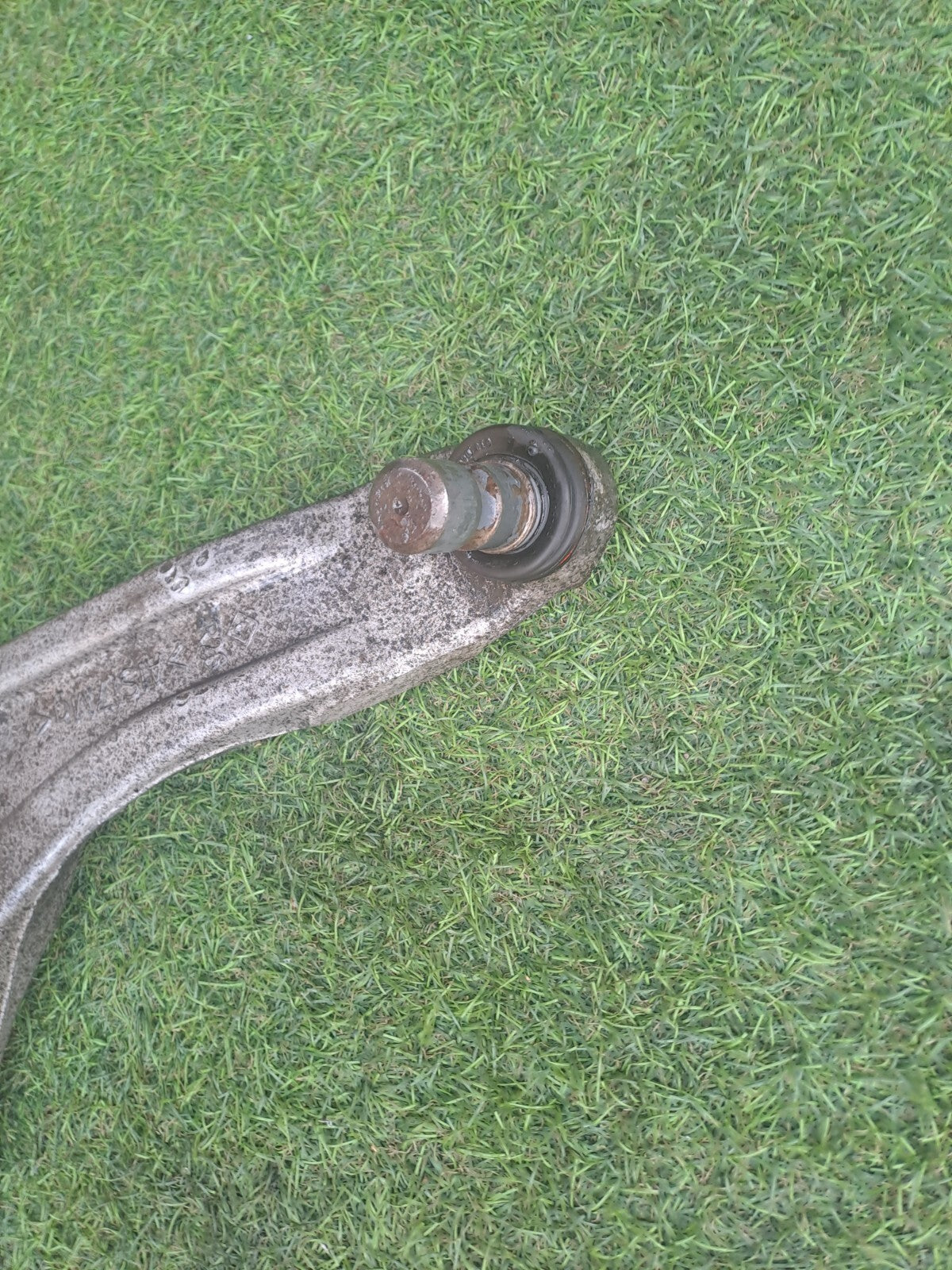✅Ford Mondeo Titanium 2016 2.0 Diesel FRONT RIGHT LOWER CONTROL ARM WISHBONE - Image 2