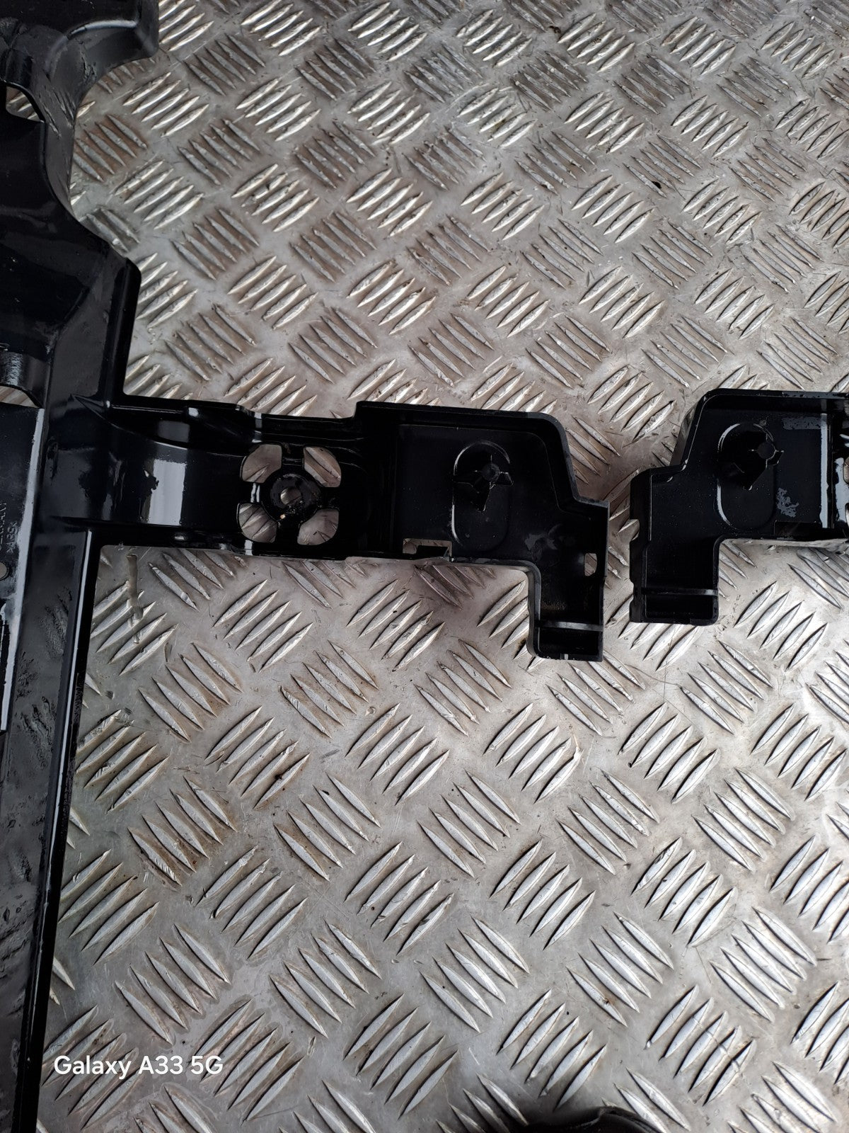 ✅BMW F45 2017 1.5 D REAR BUMPER MOUNT BRACKET SET WITH TAILGATE SMART OPENER - Image 8