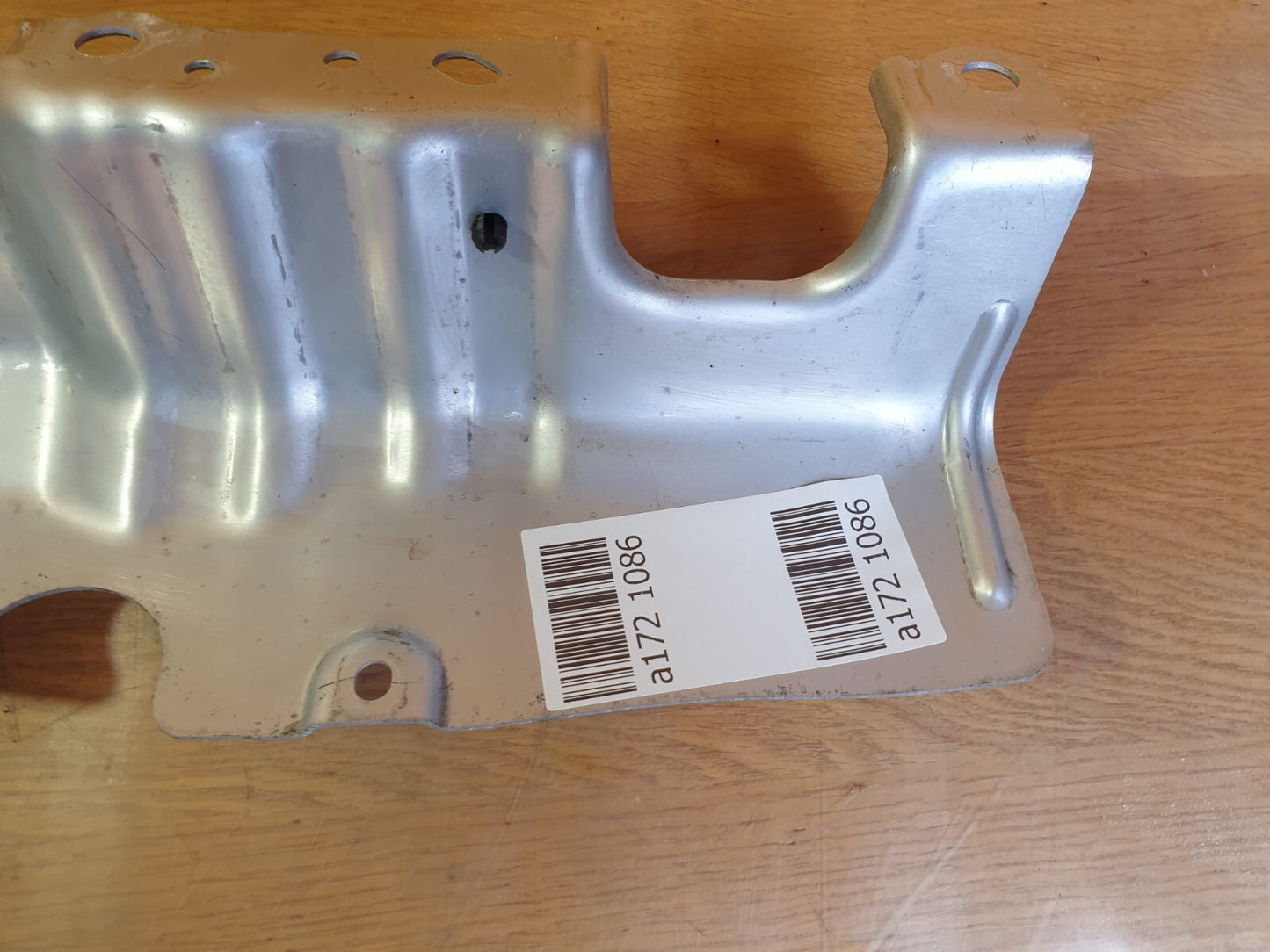 ✅2022 TESLA MODEL Y REAR BATTERY BRACKET HOLDER 1554329-00-A + WARRANTY A172 - Image 2