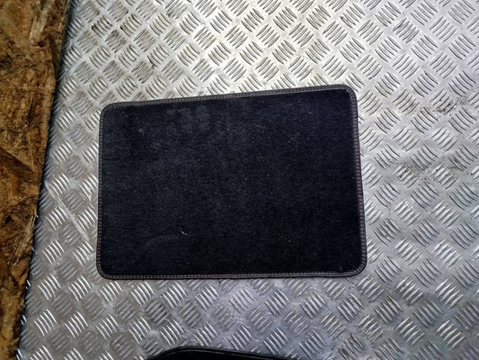 ✅2024 FORD FOCUS MK4 ST-LINE 1.0 CARPET FLOOR MATS LEFT SIDE JX7JA130D00WE A267 - Image 2