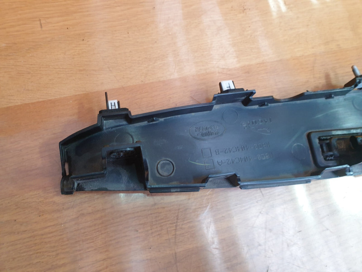 2022 Range Rover Evoque L551 Tailgate Boot Handle Trim K8D2-404C42-A A169 - Image 12