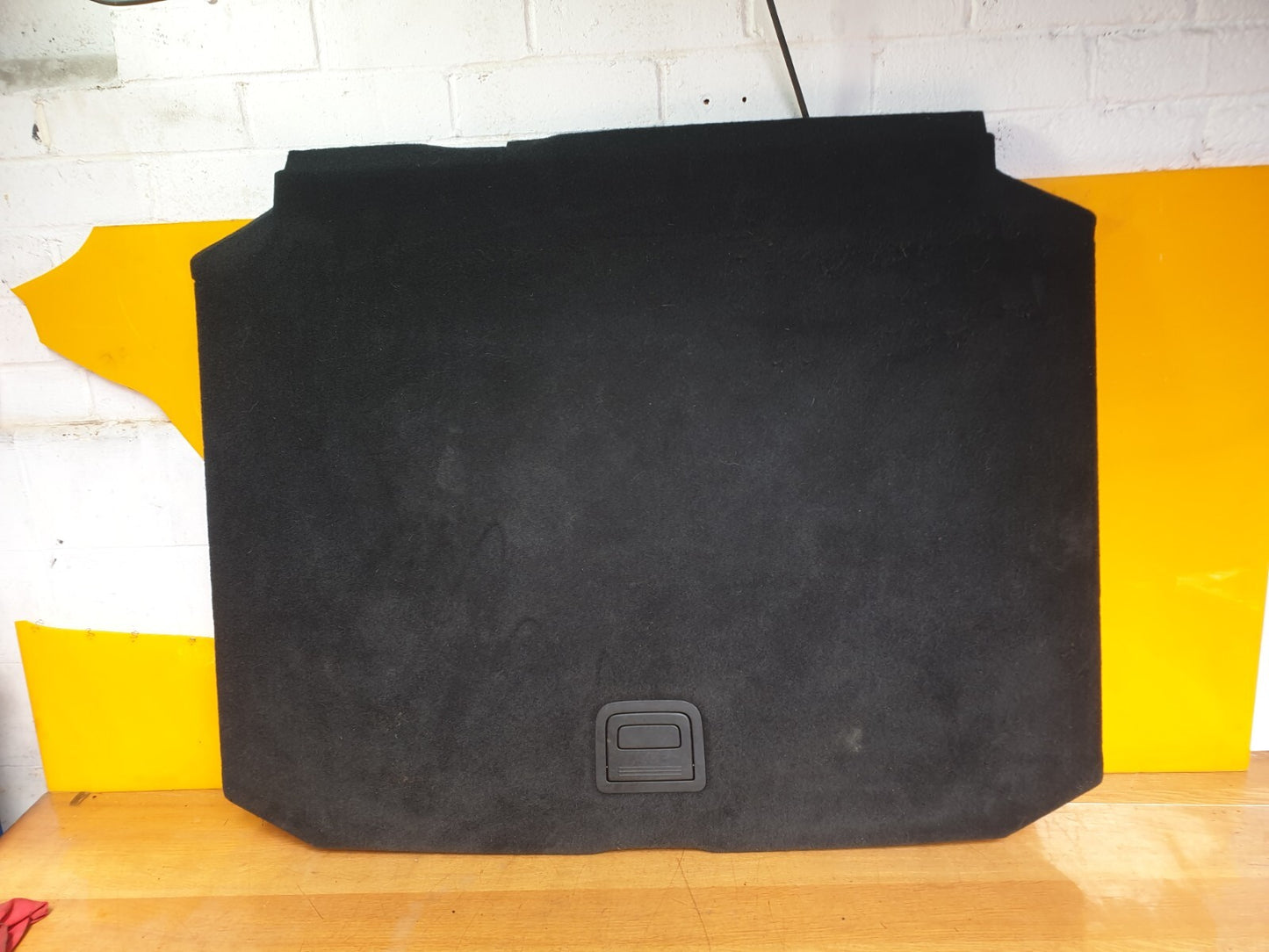 ✅AUDI A3 E-TRON 1.4 PETROL 2015 BOOT FLOOR CARPET COVER 8V4861529B Warranty A204 - Image 2