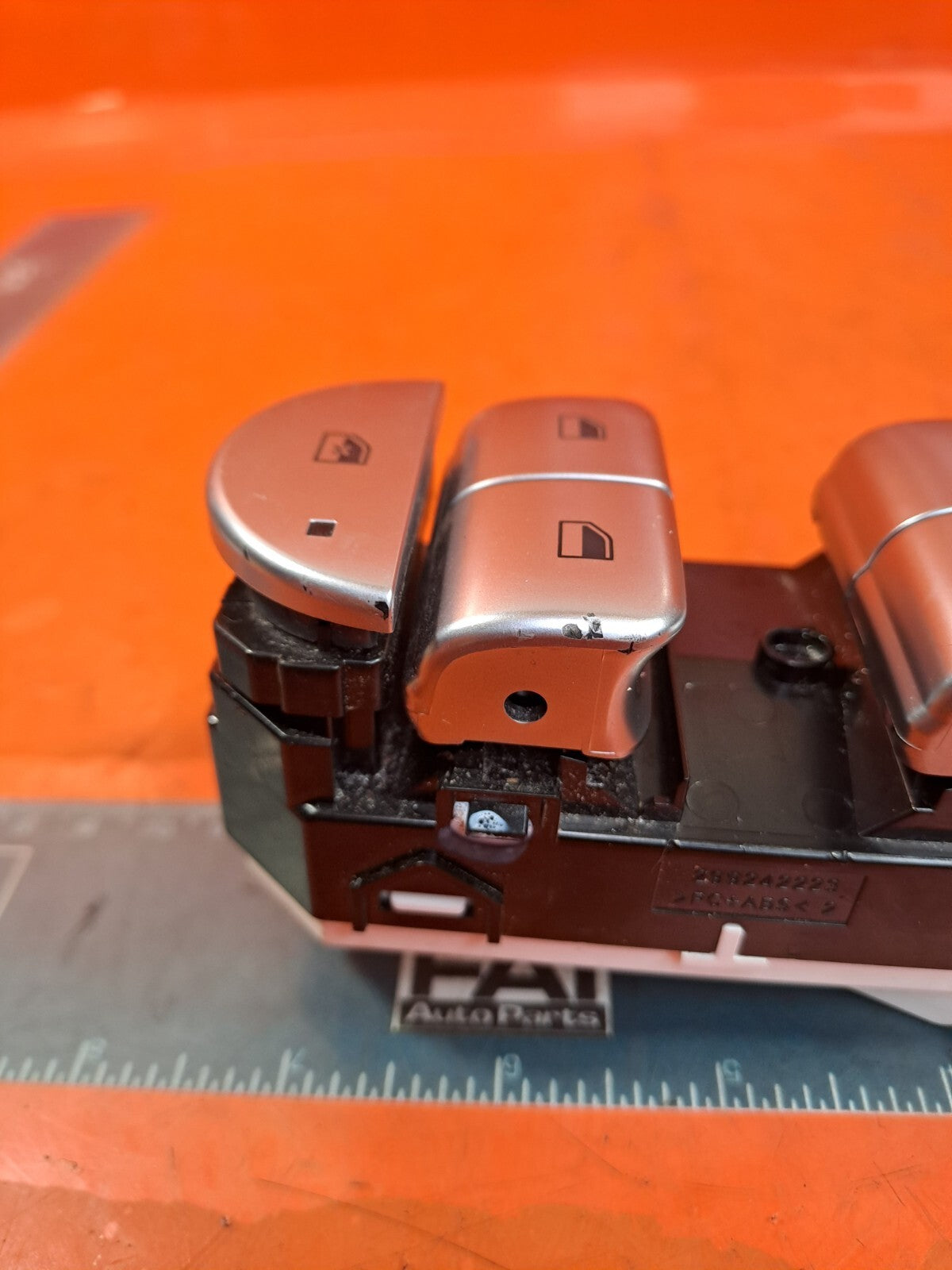 2024 HYUNDAI IONIQ 5 FRONT RIGHT WINDOW SWITCH ASSEMBLY 93571-GI910 A226 - Image 10
