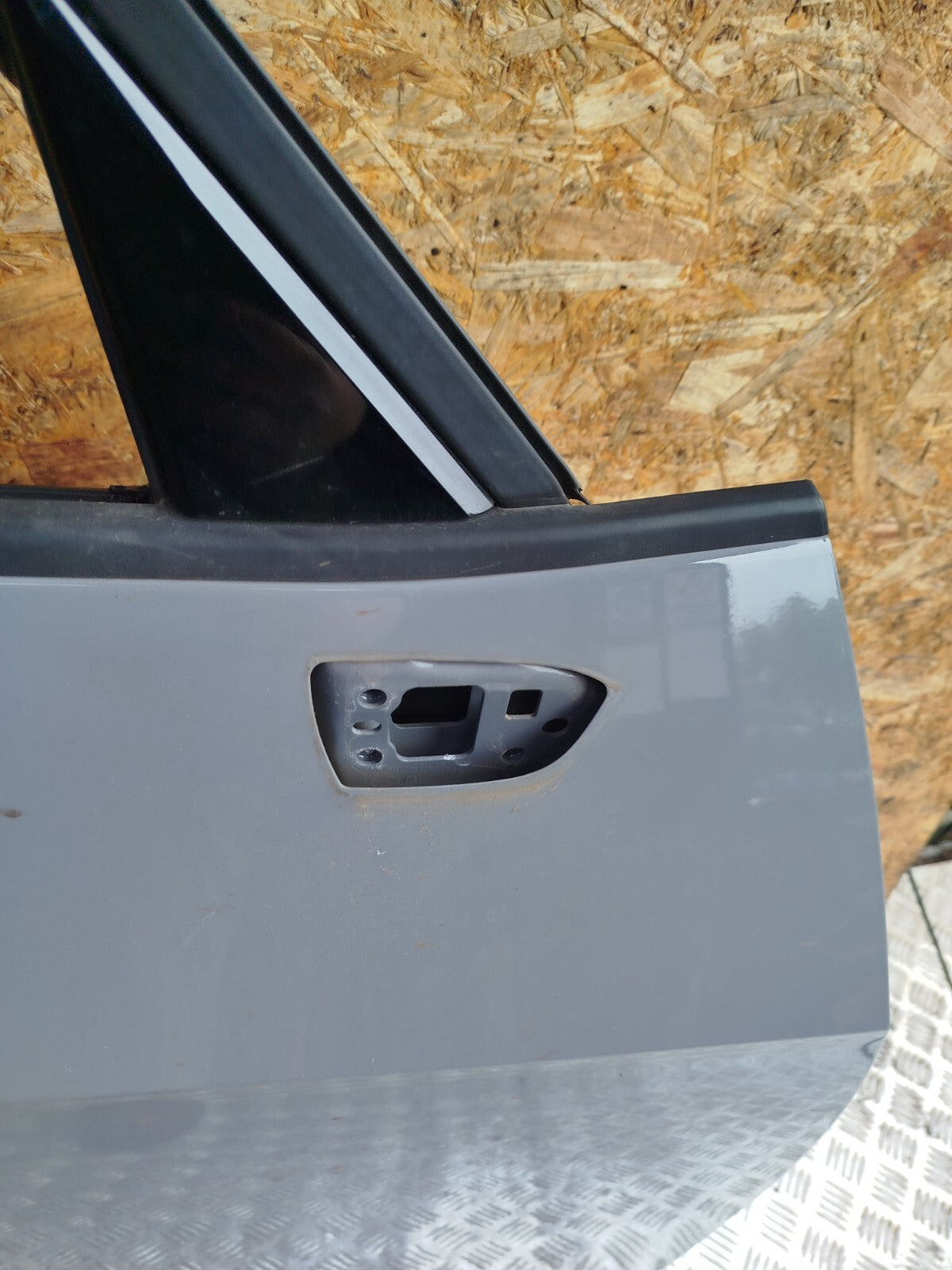 ✅CUPRA BORN V2 Ev 2023 FRONT RIGHT DOOR GREY Warranty A272 - Image 3