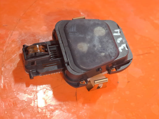 ✅MERCEDES GLA 200D X156 2.1 DIESEL 2016 FRONT WINDSCREEN RAIN SENSOR A2469002603 - Image 2