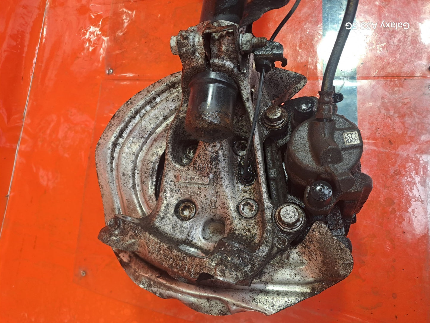 ✅BMW 218I SPORT F22 1.5 PETROL 2017 FRONT RIGHT SUSPENSION LEG HUB 6873721 A306 - Image 12