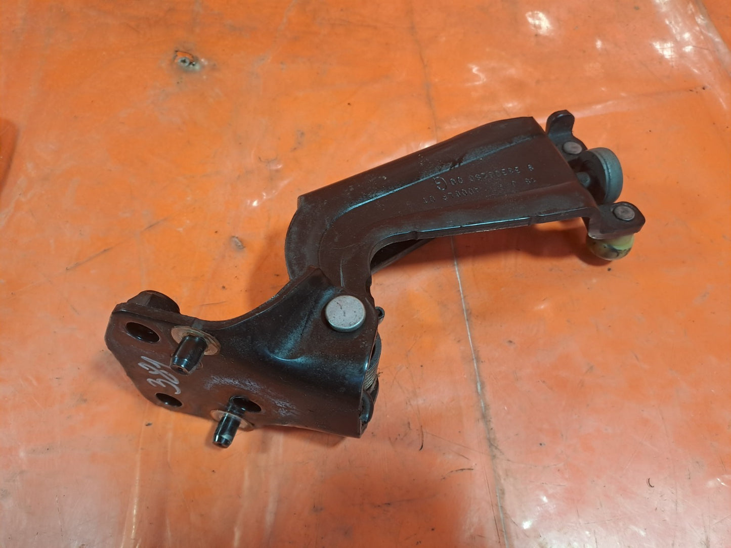 ✅Citroen Berlingo 650 1.5 Diesel 2020 Left Side Sliding Door Rollers 9816965880G - Image 12