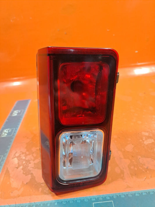 ✅2016 RENAULT TRAFIC MK3 Sl27 1.6D REAR RIGHT LOWER LIGHT 265549399R A256 - Image 2
