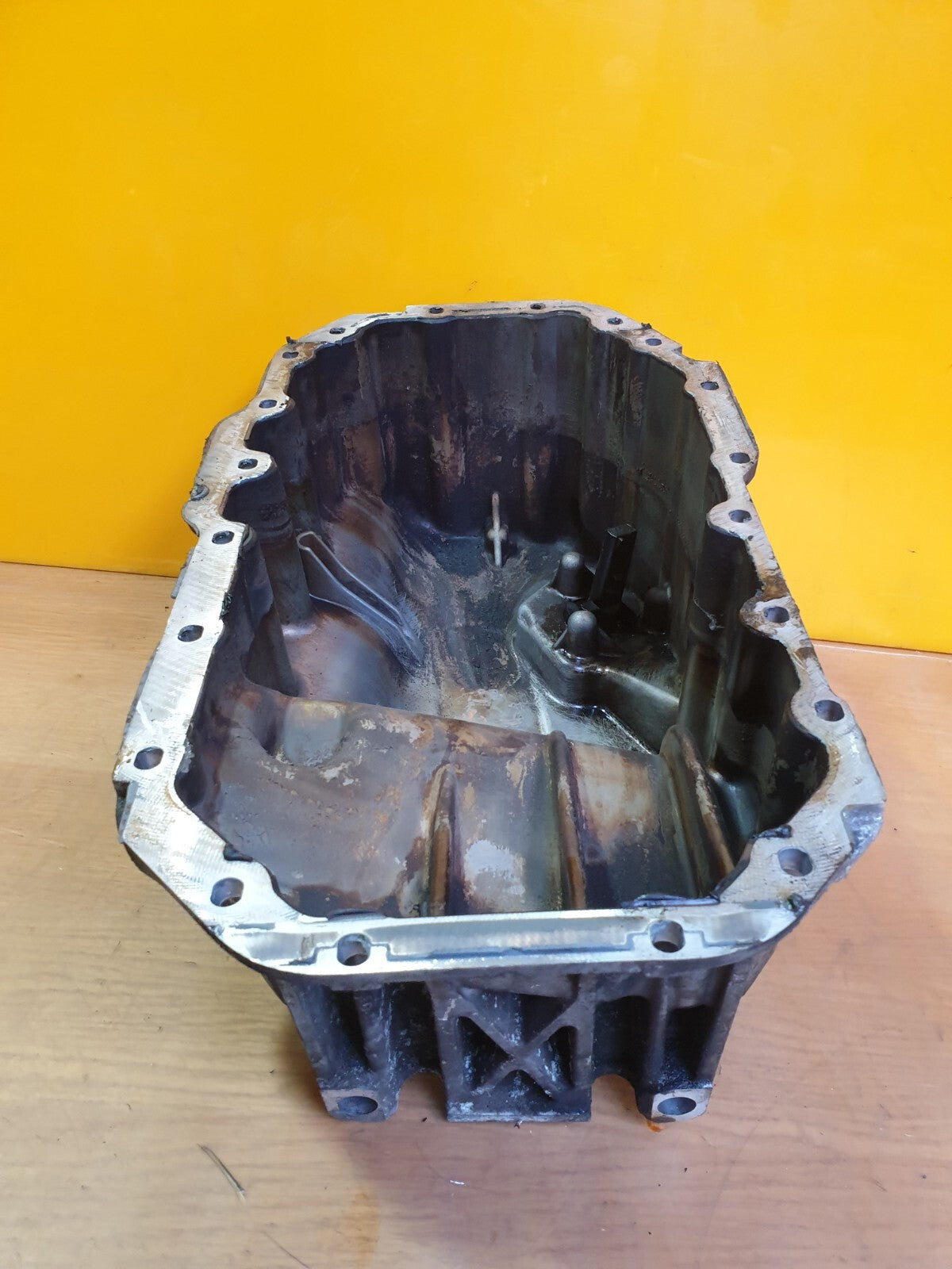✅AUDI A1 SPORT 1.4 PETROL 2011 ENGINE OIL SUMP & SENSOR 03C103603T Warranty A139 - Image 3