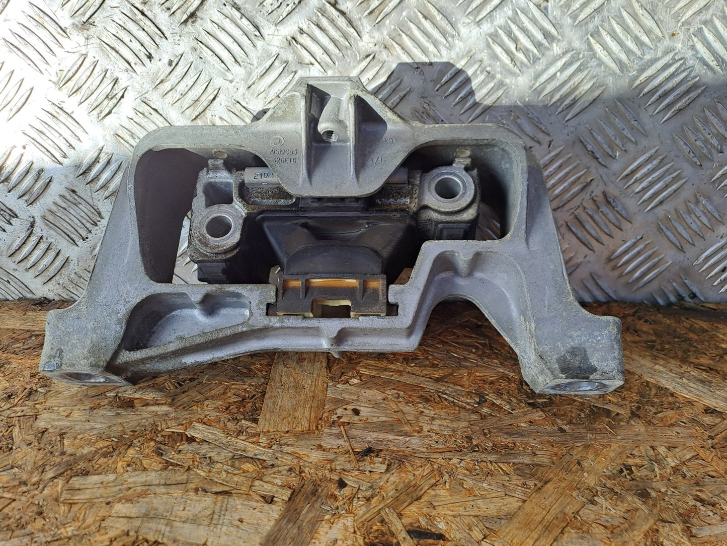 ✅MERCEDES B180 W246 1.8 DIESEL 2012 ENGINE MOUNT A2462401817 Warranty A299 - Image 5